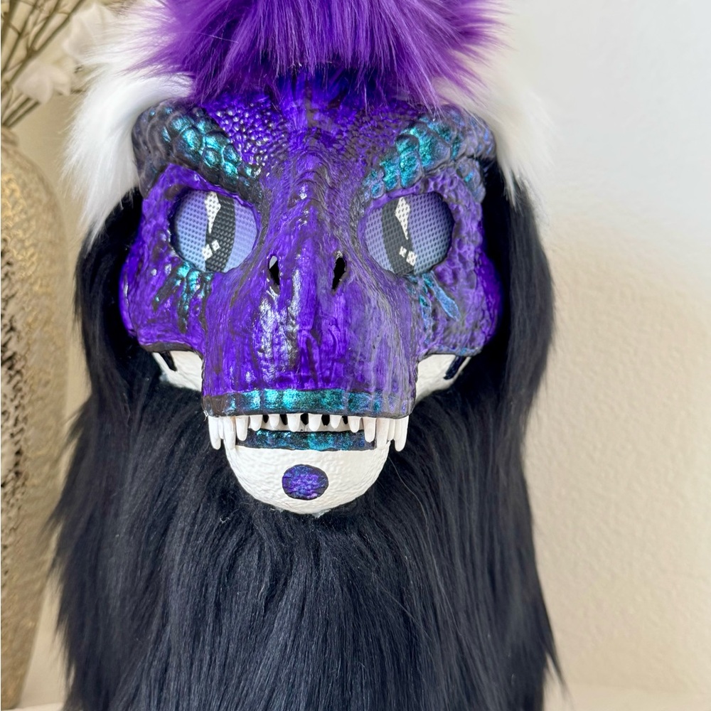 Dino Furry Mask /Fursuit Mask. description in photo. Nub tail and stand included
